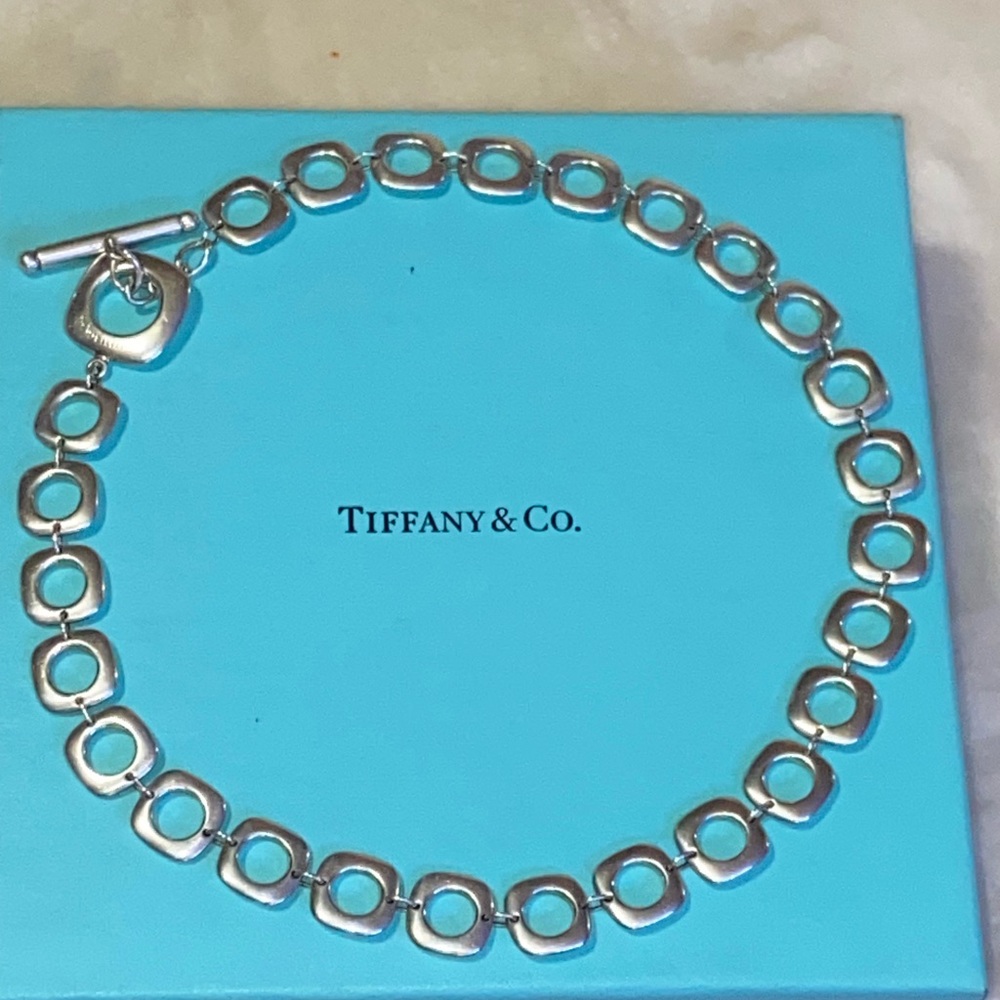 Tiffany & Co. Sterling Silver Square Cushion Links Toggle Necklace